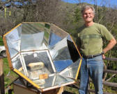Bill's very good solar cooking page and cooker